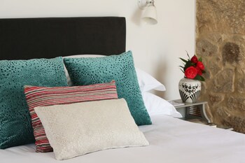 1872 River House By Olivia