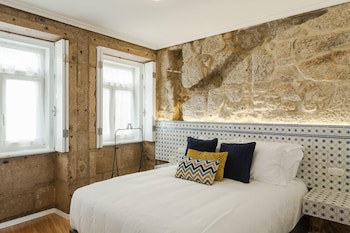 1872 River House By Olivia