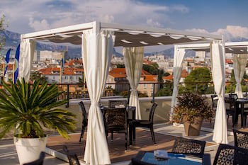 Cornaro Hotel
