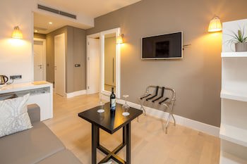 Cornaro Hotel