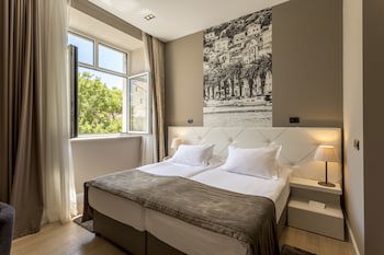 Cornaro Hotel