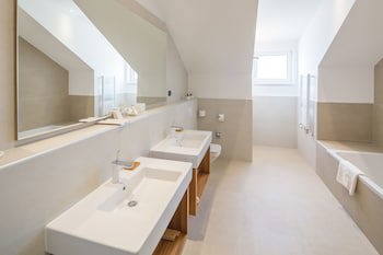 Cornaro Hotel