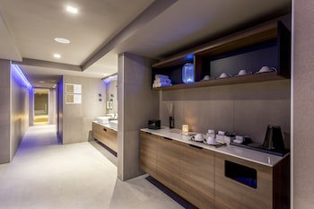 Cornaro Hotel