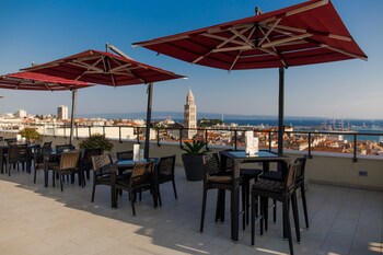 Cornaro Hotel