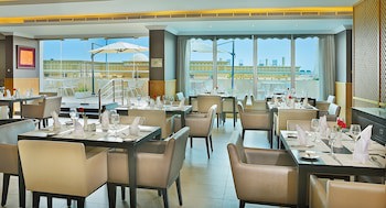 Armada Avenue Hotel