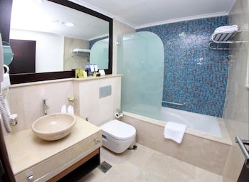 Armada Avenue Hotel