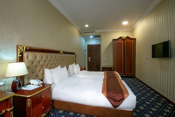 Shah Palace Luxury Museum Hotel
