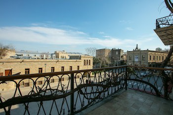 Shah Palace Luxury Museum Hotel