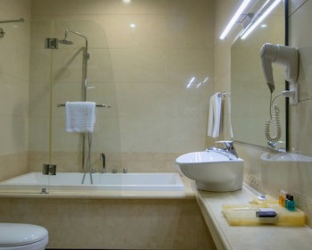 Shah Palace Luxury Museum Hotel