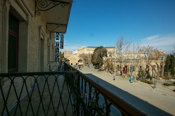 Shah Palace Luxury Museum Hotel