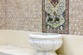 Shah Palace Luxury Museum Hotel