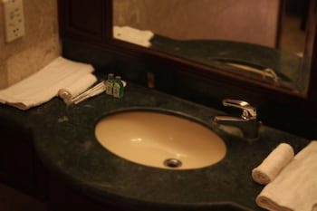 Excellent Service Suites At Times Square