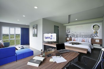 Berry Biz Hotel Powered By Archipelago