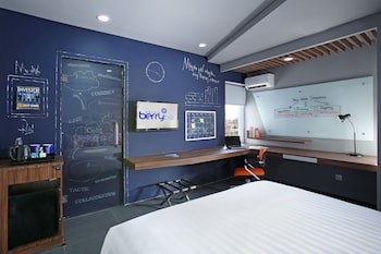 Berry Biz Hotel Powered By Archipelago