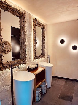 Grand City Hotel - Near Market 28