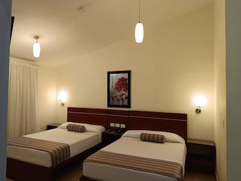 Grand City Hotel - Near Market 28