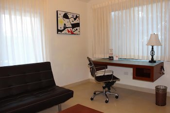 Grand City Hotel - Near Market 28