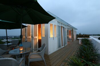 Aleex Villa