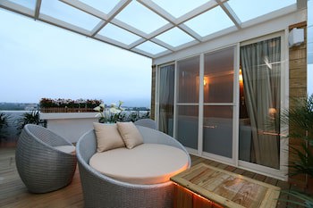 Aleex Villa