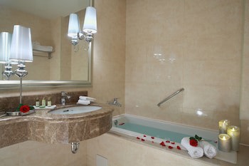 Aleex Villa