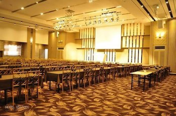 Hyunjin Tourist Hotel