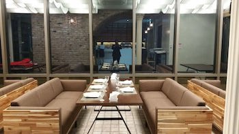 Hyunjin Tourist Hotel