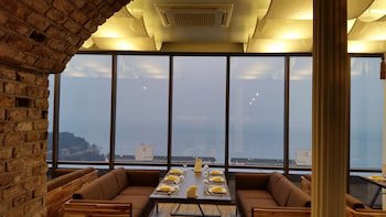 Hyunjin Tourist Hotel