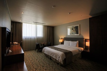 Hyunjin Tourist Hotel