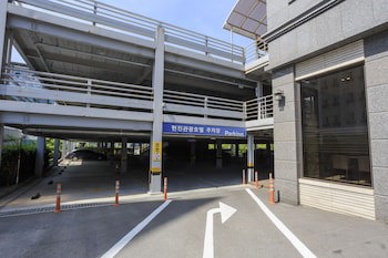 Hyunjin Tourist Hotel