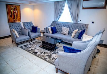Fritz Apartments And Suites