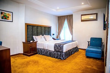 Fritz Apartments And Suites