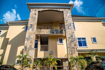 Fritz Apartments And Suites