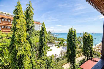 Tembo House Hotel