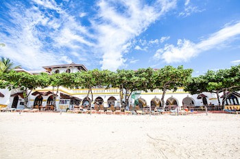 Tembo House Hotel