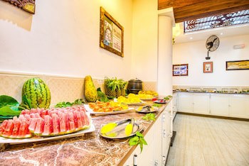 Tembo House Hotel