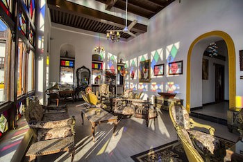 Tembo House Hotel
