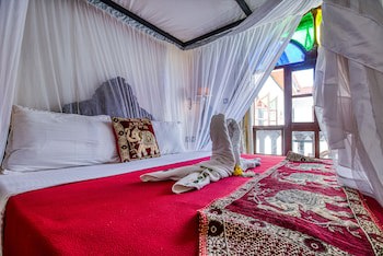 Tembo House Hotel