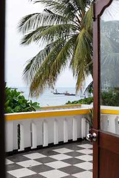 Tembo House Hotel