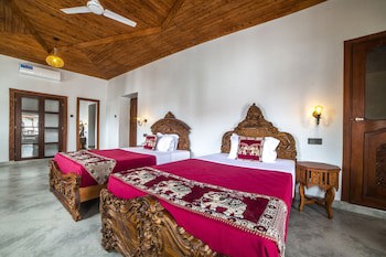Tembo House Hotel