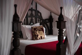 Tembo House Hotel