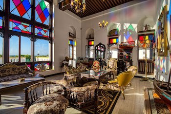 Tembo House Hotel