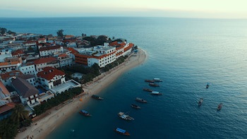 Tembo House Hotel