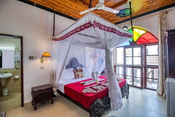 Tembo House Hotel