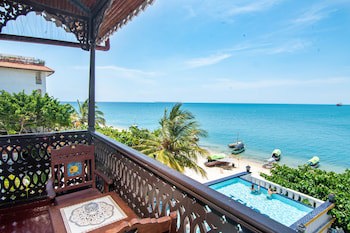 Tembo House Hotel