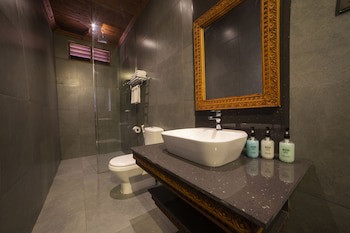 Tembo House Hotel