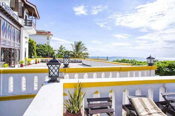 Tembo House Hotel