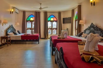 Tembo House Hotel