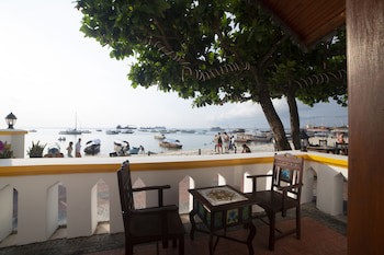 Tembo House Hotel