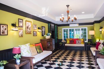 Paradise Hotel