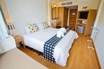 Paradise Hotel